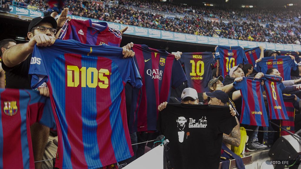El Camp Nou homenajeó a Messi repitiendo su festejó en el Bernabéu 0