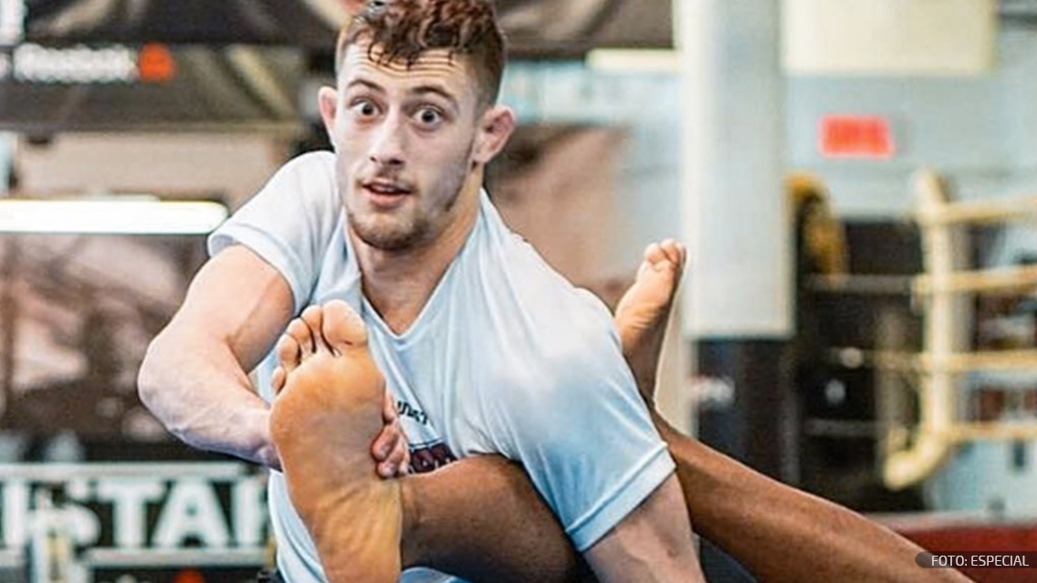 Peleador de Jiu-Jitsu rompe el codo de su rival en pleno combate - Futbol Total
