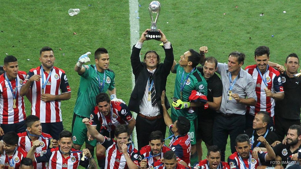 Matías Almeyda está oficialmente fuera de Chivas 2