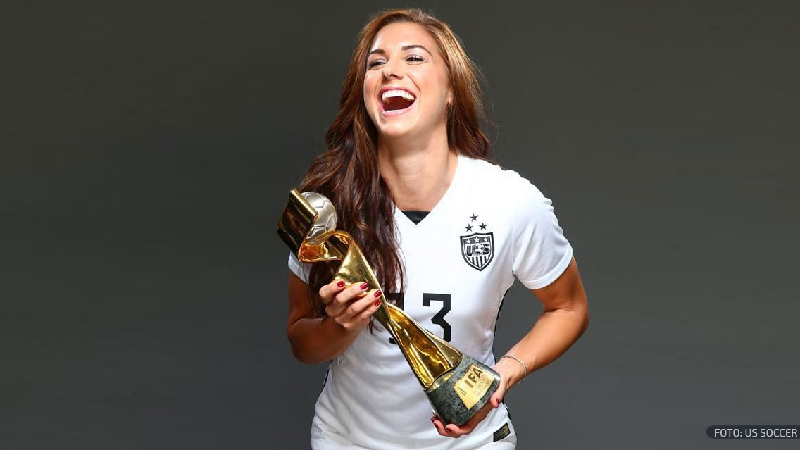 ¡Alex Morgan revienta las redes con video sensual 