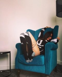 Melanie Pavola, la sensual admiradora del Tricolor 3