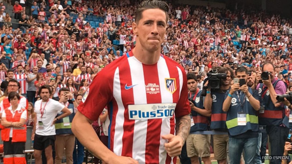 Fernando Torres con el uniforme del Atlético de Madrid