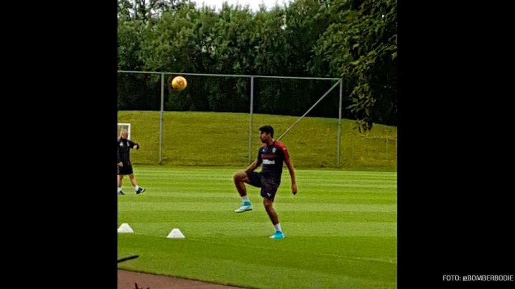 Captan a Gullit Peña y Eduardo Herrera entrenando con el Rangers 1