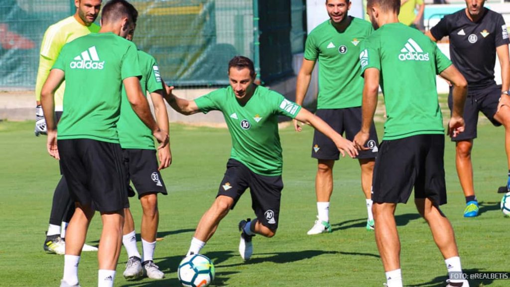 Andrés Guardado debutará con Betis y usará la ’10’ 2