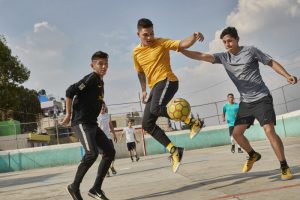 Diego Reyes e Hirving Lozano se rifan una cascárita con Nike 0