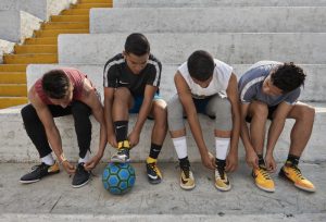 Diego Reyes e Hirving Lozano se rifan una cascárita con Nike 9
