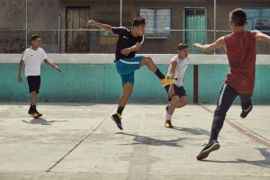 Diego Reyes e Hirving Lozano se rifan una cascárita con Nike 1