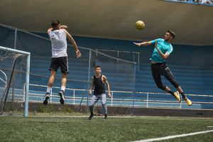 Diego Reyes e Hirving Lozano se rifan una cascárita con Nike 13