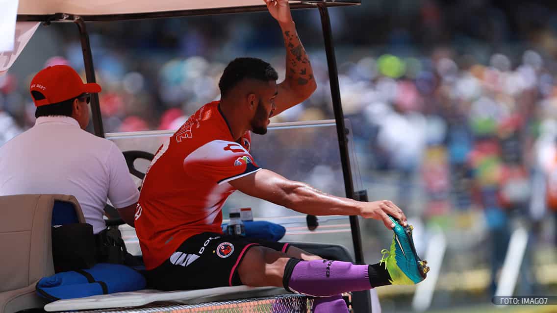 Charly Fútbol presentó los nuevos uniformes del Veracruz 
