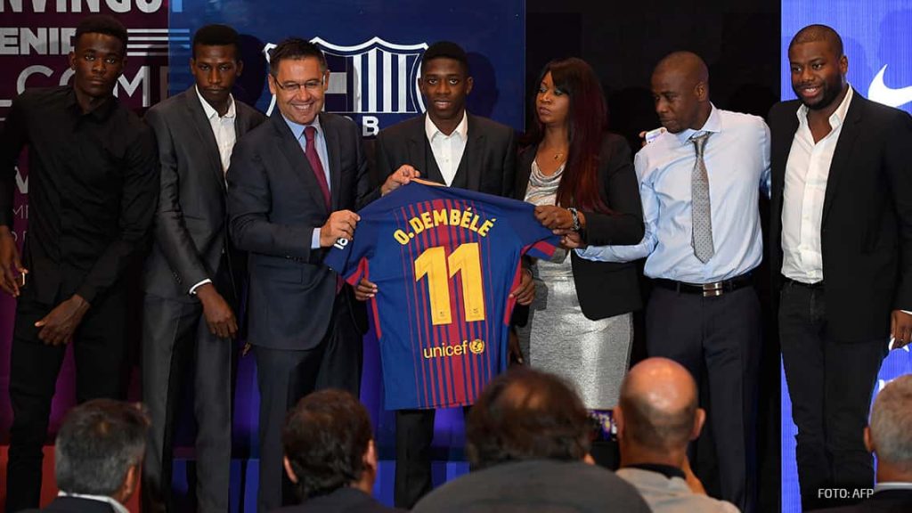 Presentación de Dembélé con Barcelona acabó en gritos y silbidos 0