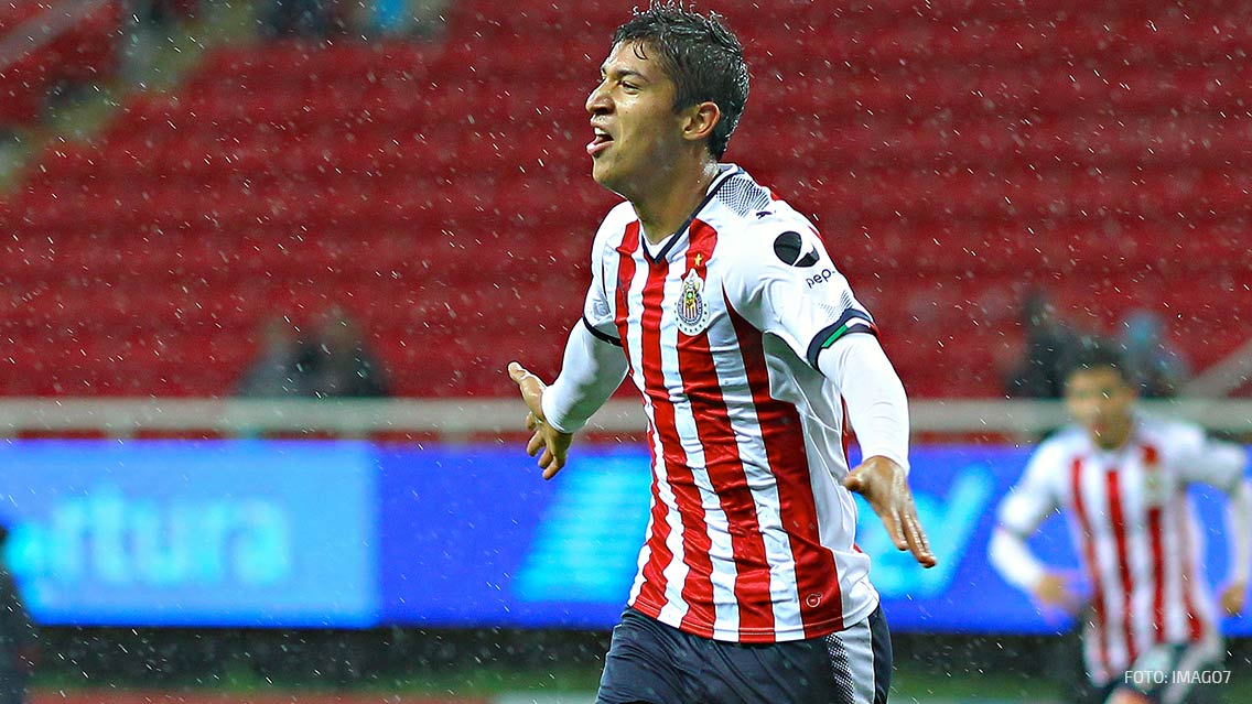 Chivas gana y está muy cerca de los octavos