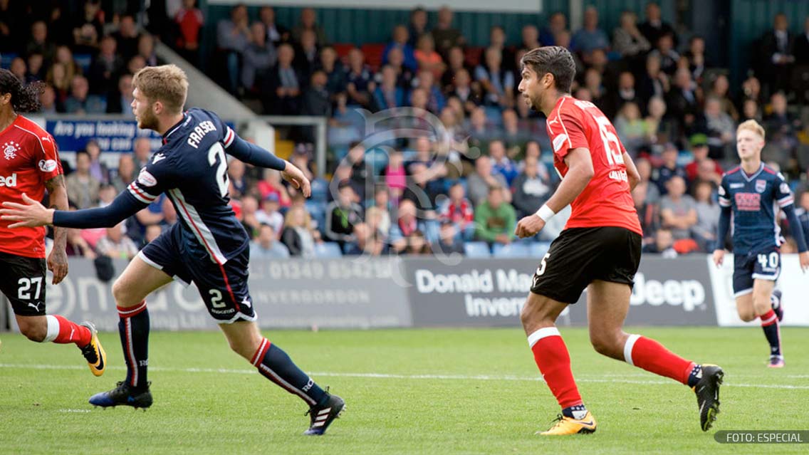 Lalo Herrera se estrena como goleador en Escocia