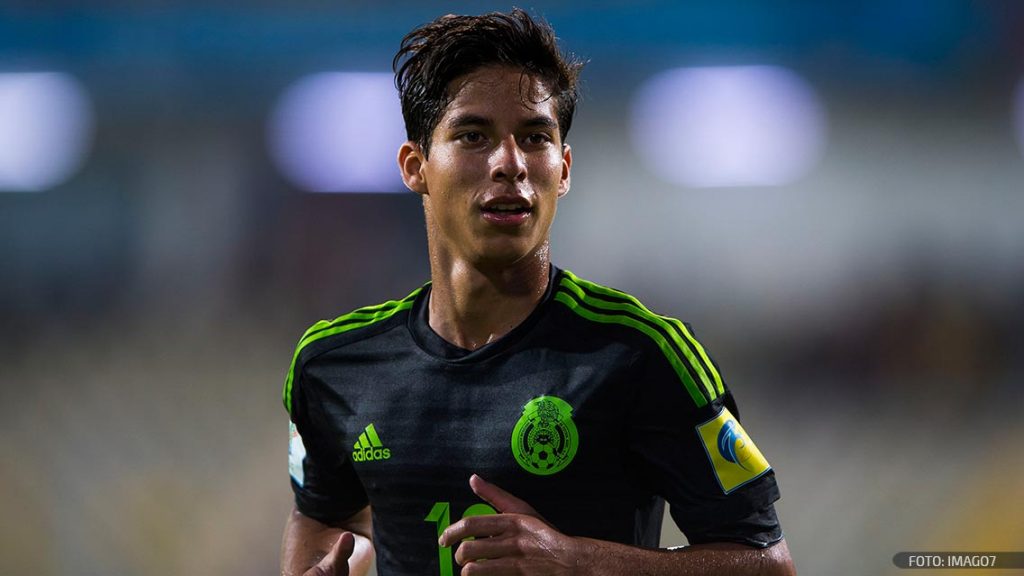 Liverpool, interesado en Lainez