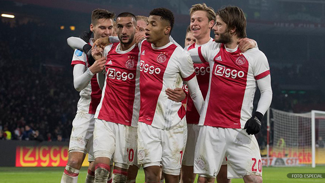 Ajax propina madrazo al 'Chucky' Lozano… y al PSV Eindhoven Ajax propina madrazo al 'Chucky' Lozano… y al PSV Eindhoven