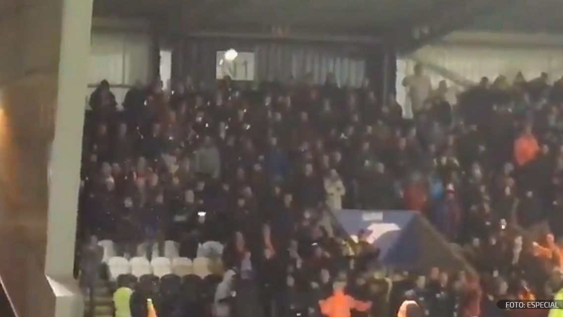 Video. La épica batalla de nieve entre dos aficiones al futbol