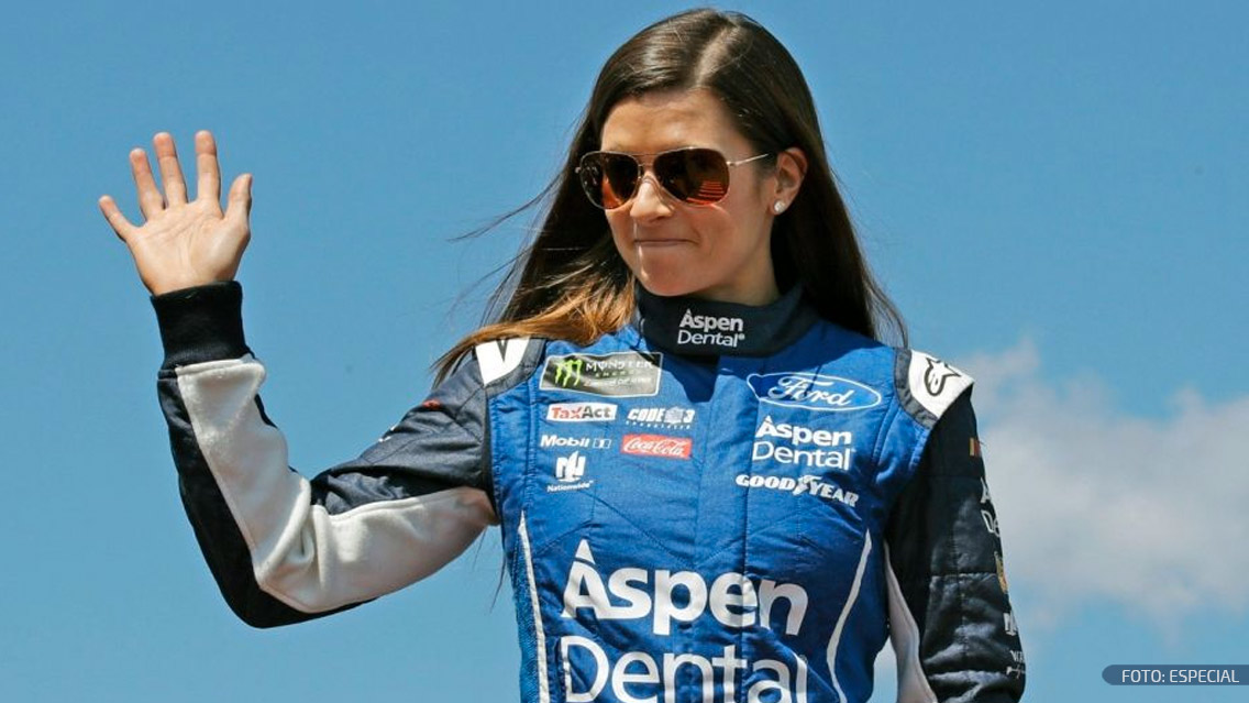 Danica Patrick confirma su romance con Aaron Rodgers