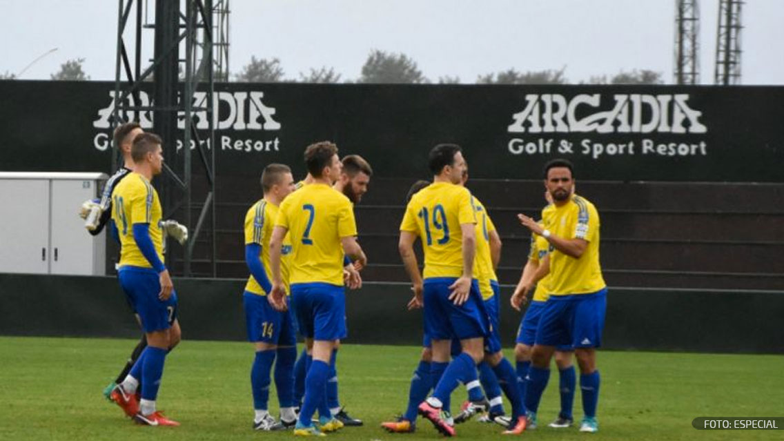 Enrique Esqueda se estrena como goleador en Polonia