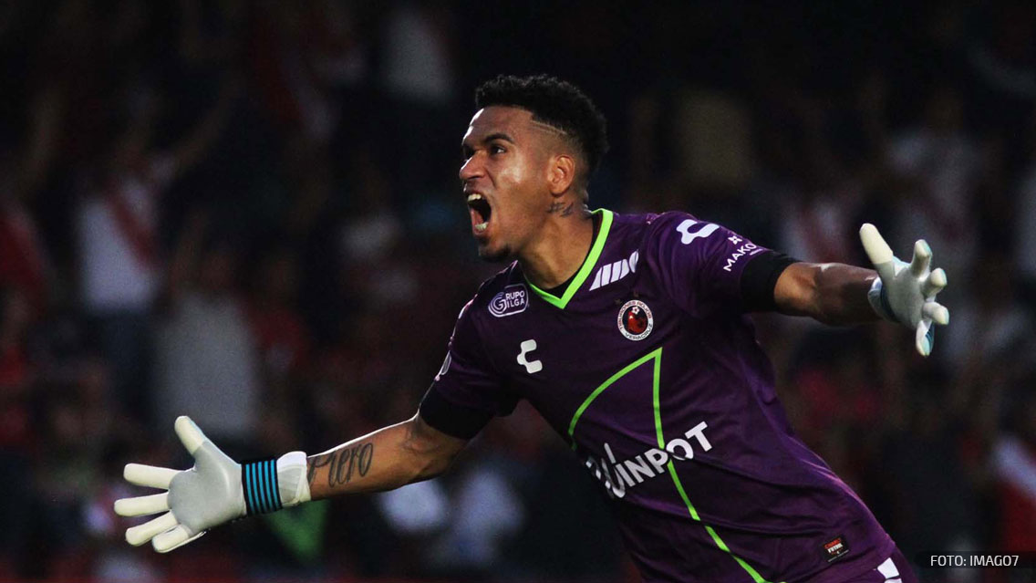 Los 13 peruanos invaden la Liga MX 9