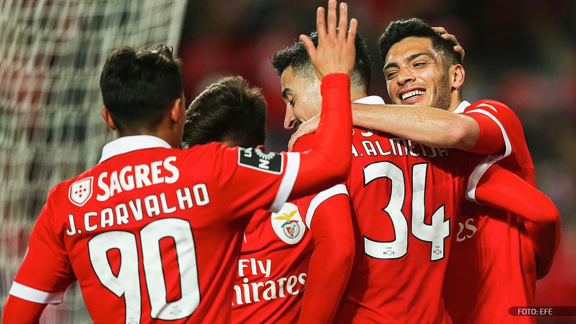 Raúl Jiménez es el ‘talismán’ del Benfica en remontada