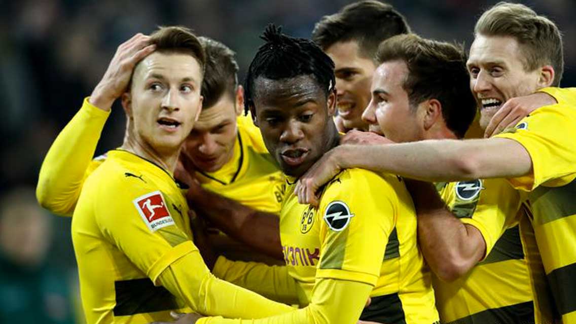 Borussia Dortmund se prepara para vender 2 jugadores