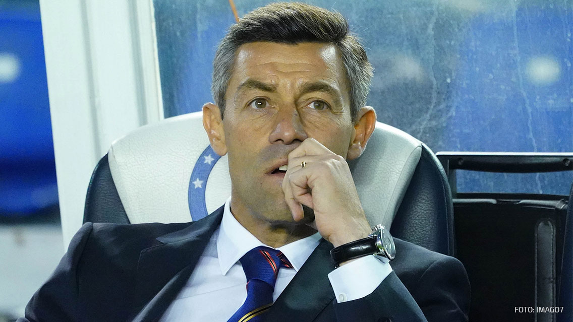 Caixinha advierte a Gullit Peña: “Hasta podría darle las gracias”