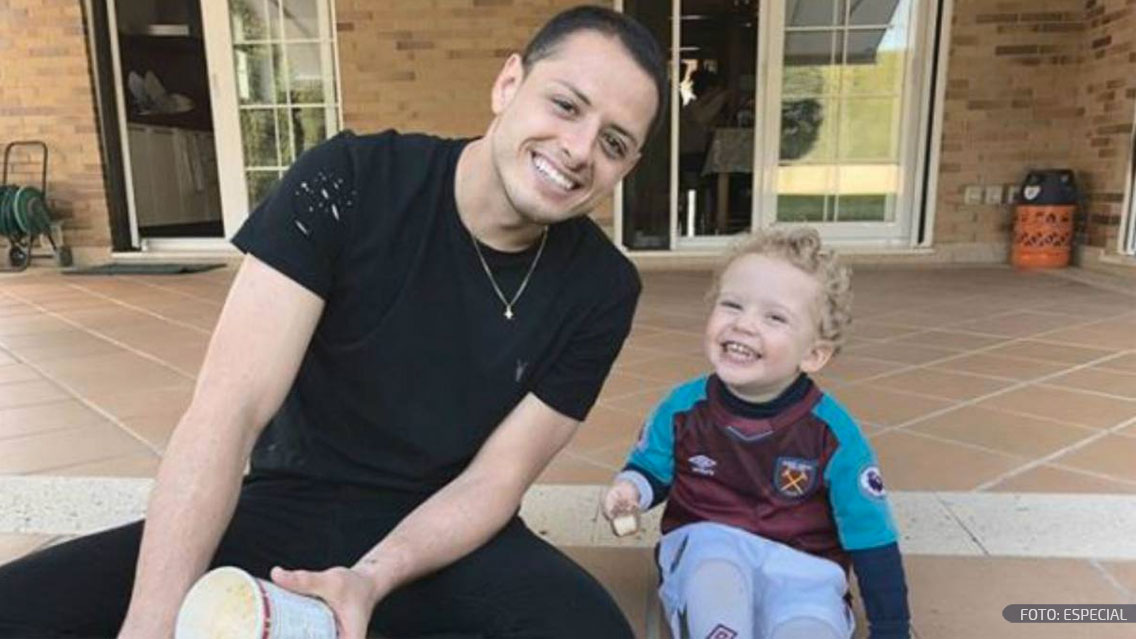 Chicharito ‘refuerza’ al West Ham con el hijo de Miguel Layún