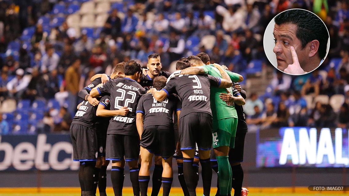 Jugadores de segunda en Cruz Azul: Carlos Hermosillo