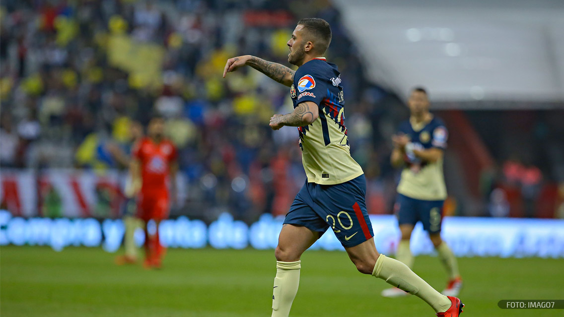 Gignac felicitó a Jéremy Ménez por su gol con América