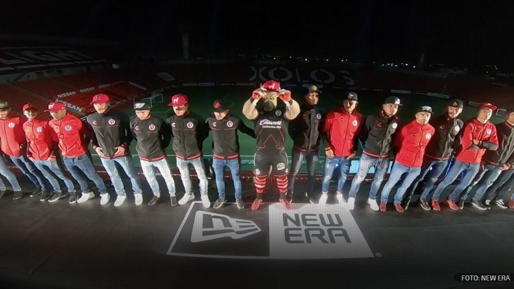 New Era y Xolos presentan nueva colección de gorras