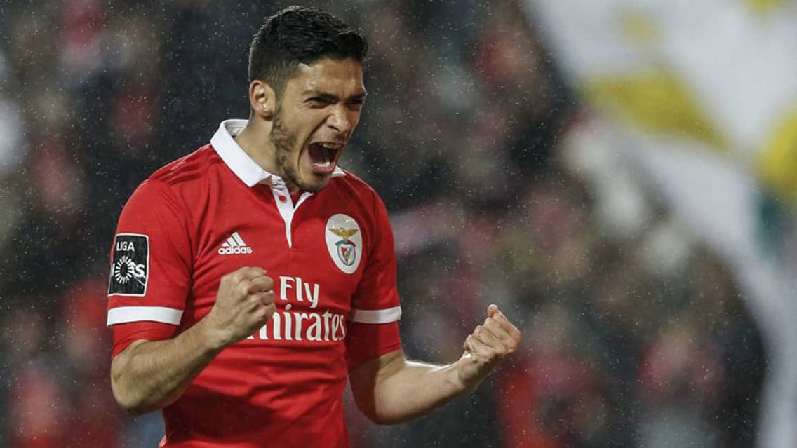 Raúl Jiménez anota en goleada del Benfica