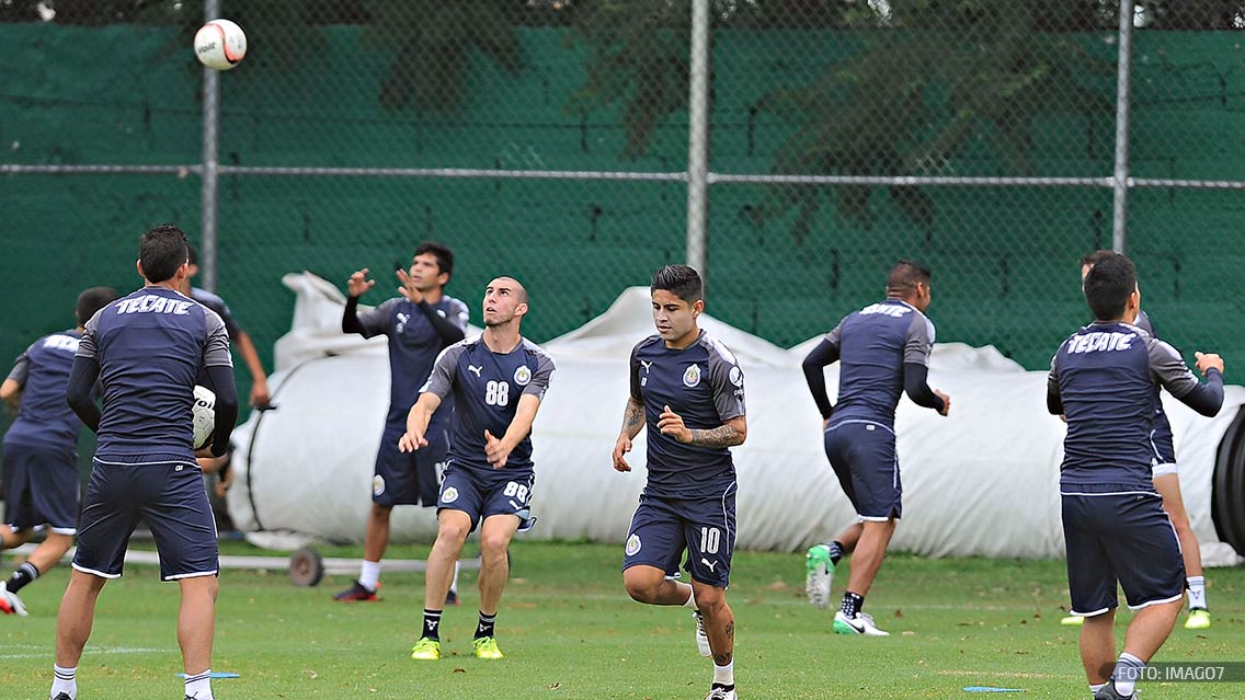 Chivas tendrá dura baja para juego contra Monarcas