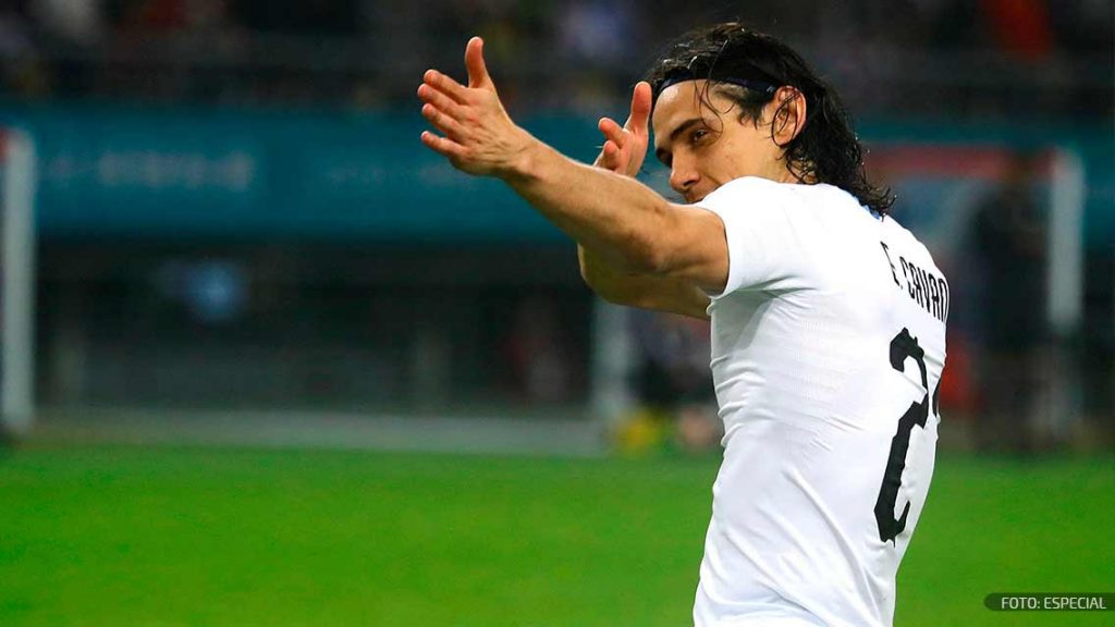 Cavani celebra centenario en Uruguay con gol del triunfo ante China