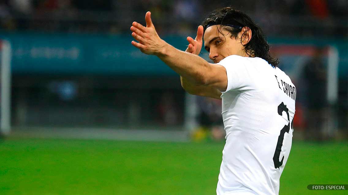 Cavani celebra centenario en Uruguay con gol del triunfo ante China