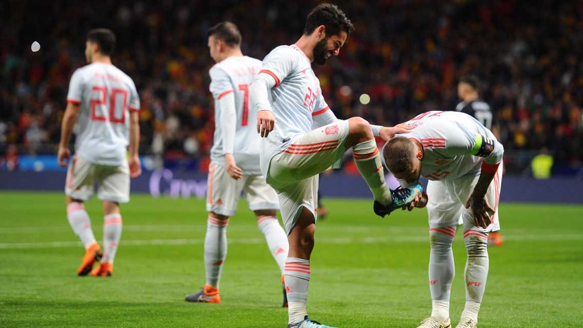 Por qu Isco y Ramos se besan las botas cuando anotan