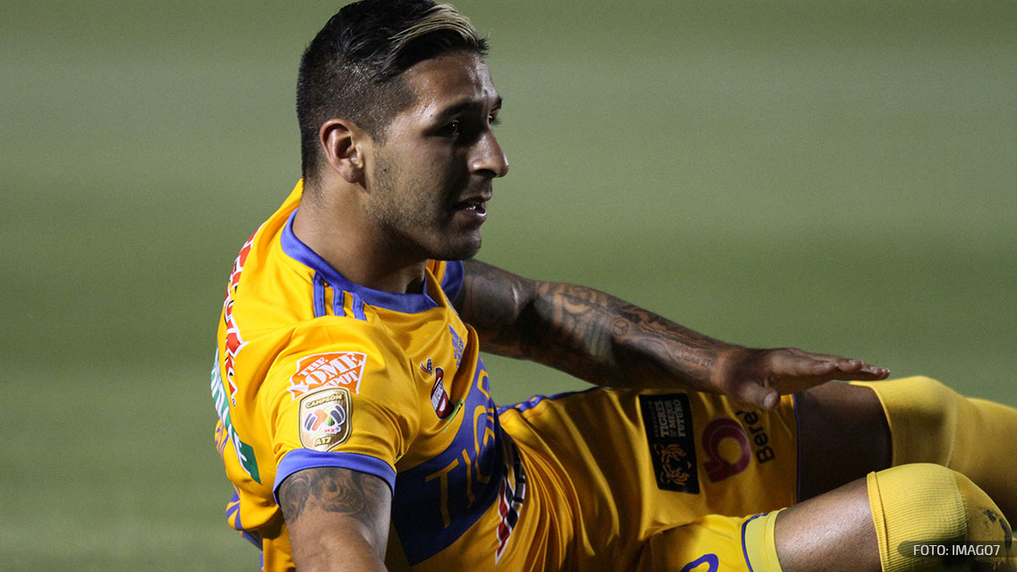 Ismael Sosa con Tigres