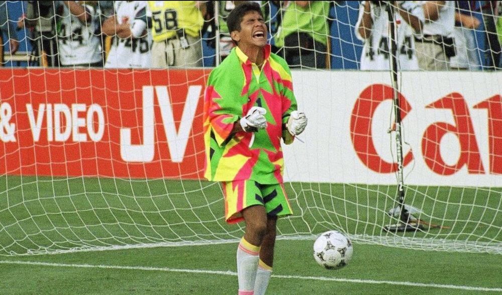 Jorge Campos jersey exótico México