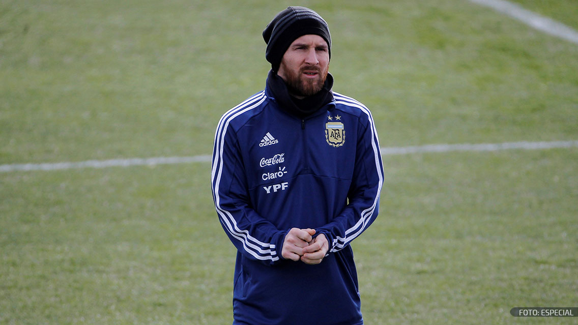 Messi ya entrenó con Argentina y estaría para duelo contra España