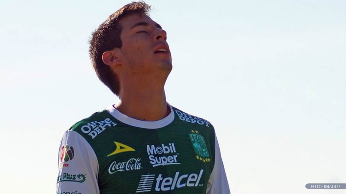 Hermano de Diego Lainez, separado de León