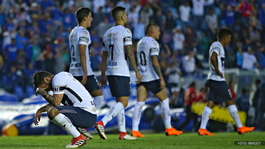 Alan Mendoza con Pumas