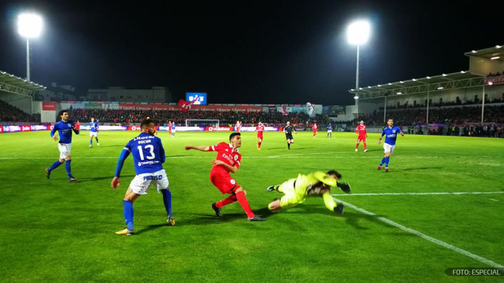 Raúl Jiménez gol Benfica