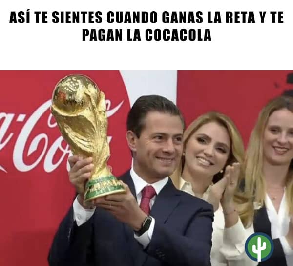 Los mejores memes de Enrique Peña Nieto levantando la Copa del Mundo 4