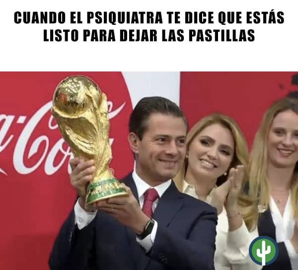 Los mejores memes de Enrique Peña Nieto levantando la Copa del Mundo 9