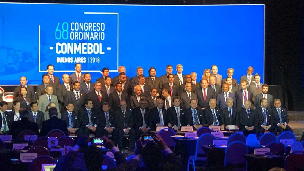 Conmebol pide a FIFA que Mundial de 2022 tenga 48 equipos
