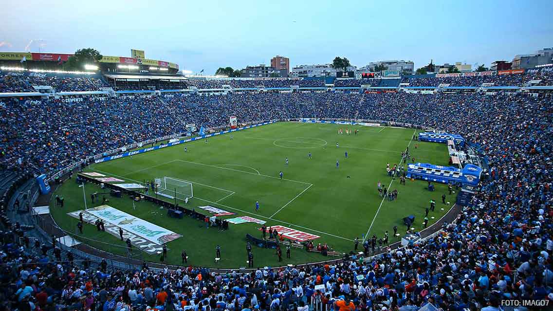 Leyendas de Cruz Azul y América darán cerrojazo al estadio Azul