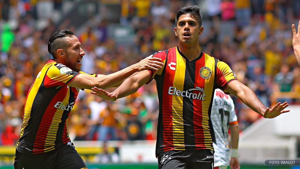 Leones Negros