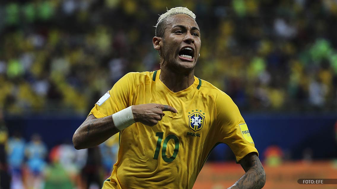 Neymar, sin el pie inmovilizado, se acerca a Rusia 2018