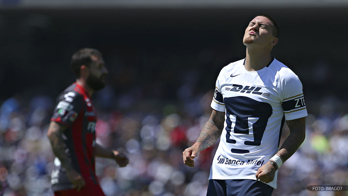 Nico Castillo y Saldívar se encaran al término del partido de Pumas