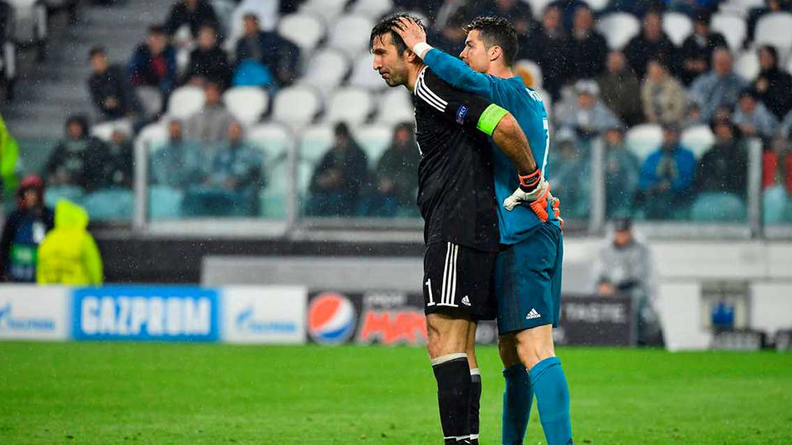 Cristiano Ronaldo abraza y se disculpa con Buffon