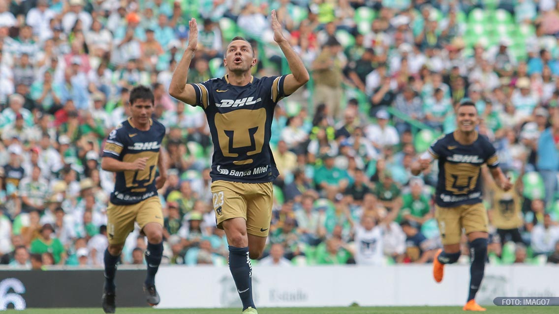 Pumas saca triunfo de oro en Santos y está muy cerca de la liguilla