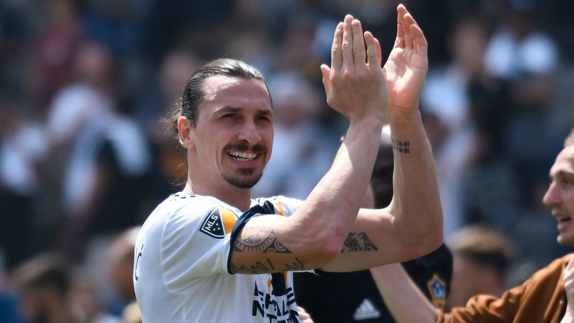 La agresión de Zlatan que le dio su primera expulsión con el Galaxy